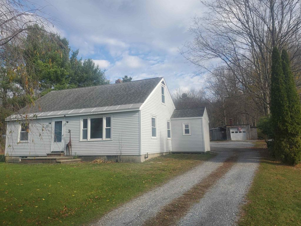 1047 East Road, Bennington, VT 05201
