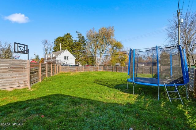 820 S S. Main St. Street, Ada, OH 45810