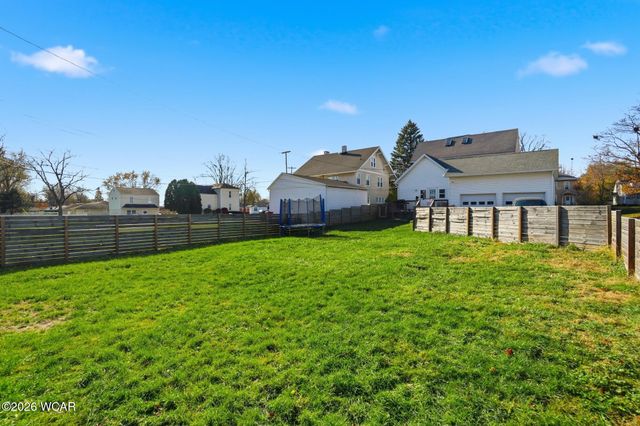 820 S S. Main St. Street, Ada, OH 45810