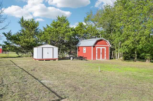 779 County Road 4123, Greenville, TX 75401