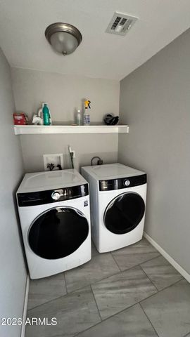 222 E SOUTHGATE Avenue, Phoenix, AZ 85040