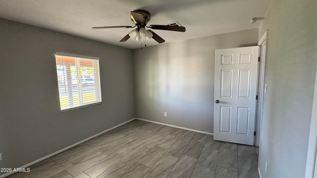 222 E SOUTHGATE Avenue, Phoenix, AZ 85040