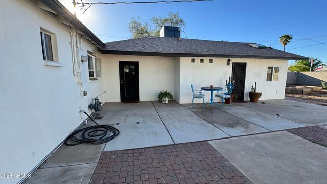 222 E SOUTHGATE Avenue, Phoenix, AZ 85040
