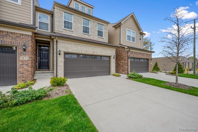 1674 Addison Circle, Walled Lake, MI 48390