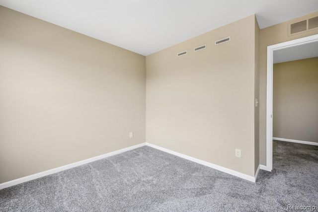 1674 Addison Circle, Walled Lake, MI 48390