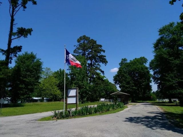 Lot 8 Charolais, Onalaska, TX 77360