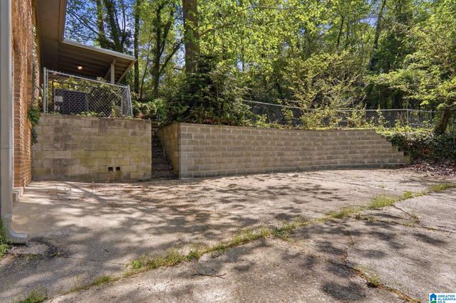 8809 VALLEYBROOK ROAD, Birmingham, AL 35206
