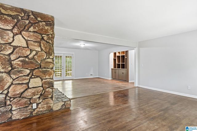 8809 VALLEYBROOK ROAD, Birmingham, AL 35206