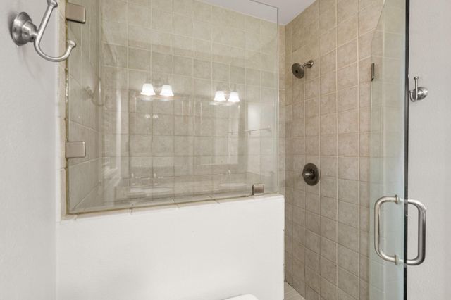 1411 Conrad Sauer Drive, Houston, TX 77043