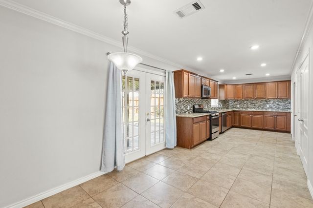 1411 Conrad Sauer Drive, Houston, TX 77043