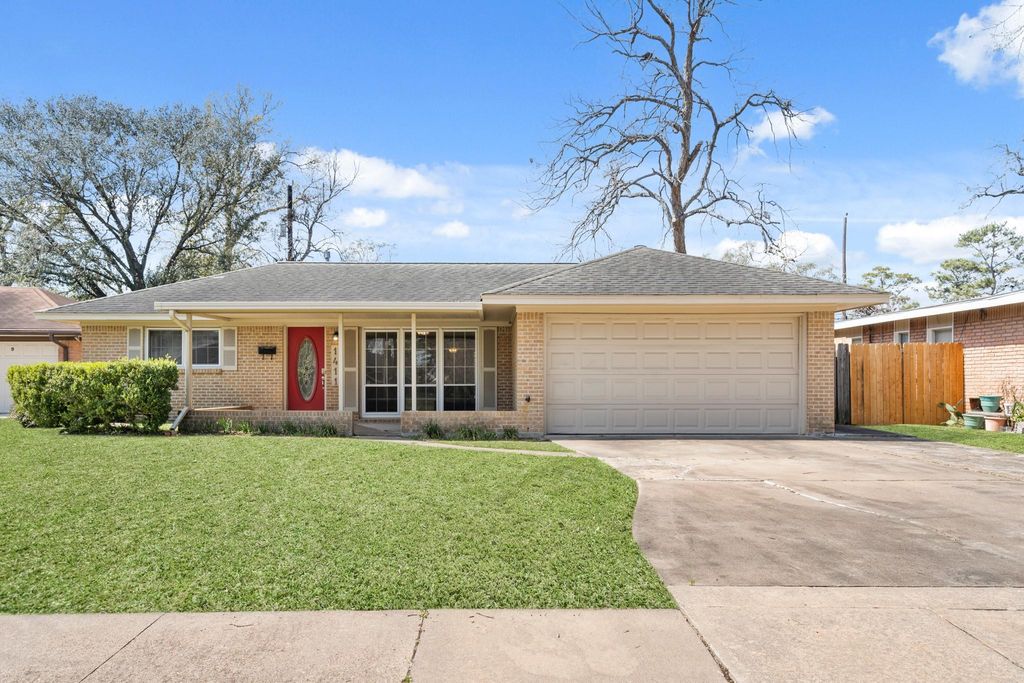 1411 Conrad Sauer Drive, Houston, TX 77043