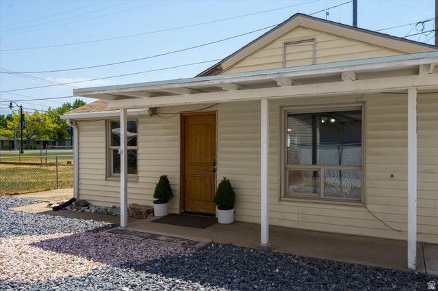 4994 S 1950 W, Roy, UT 84067