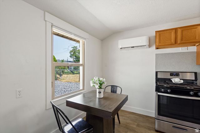 4994 S 1950 W, Roy, UT 84067
