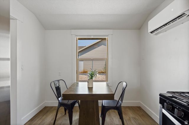 4994 S 1950 W, Roy, UT 84067
