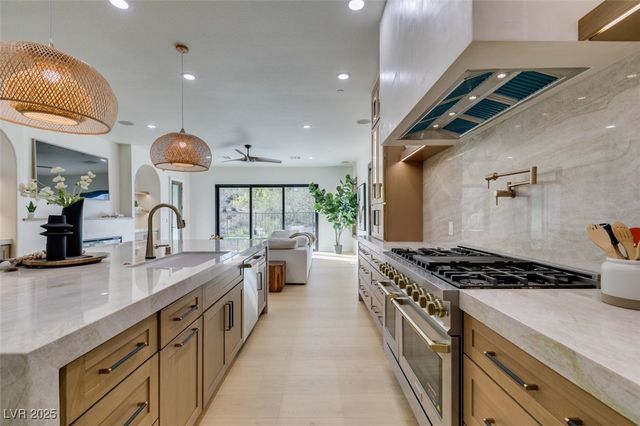 2215 Alcova Ridge Drive, Las Vegas, NV 89135