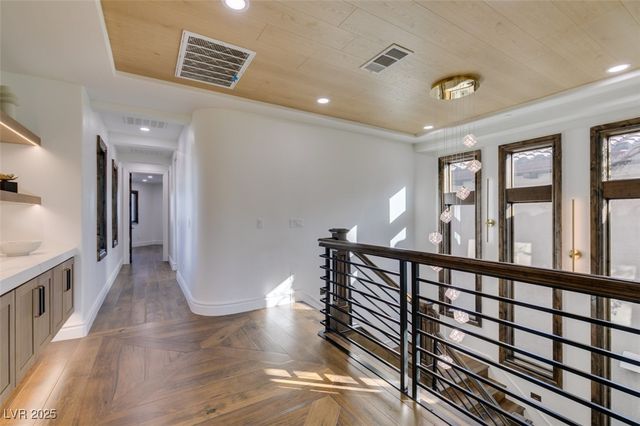 2215 Alcova Ridge Drive, Las Vegas, NV 89135