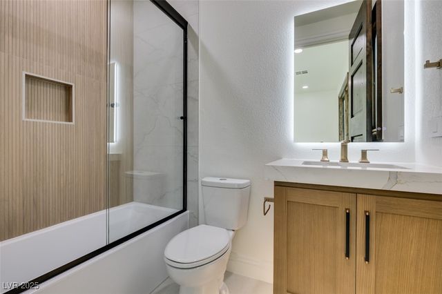 2215 Alcova Ridge Drive, Las Vegas, NV 89135