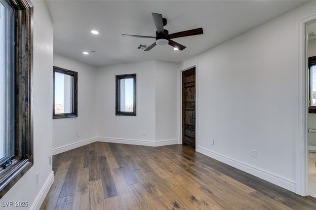 2215 Alcova Ridge Drive, Las Vegas, NV 89135