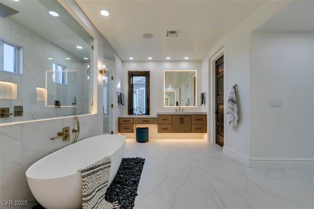 2215 Alcova Ridge Drive, Las Vegas, NV 89135