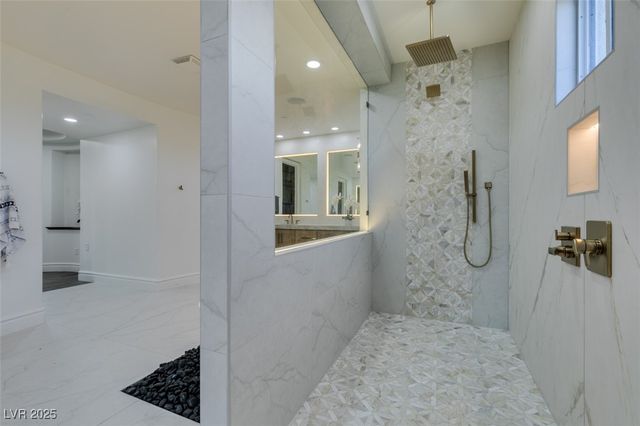 2215 Alcova Ridge Drive, Las Vegas, NV 89135