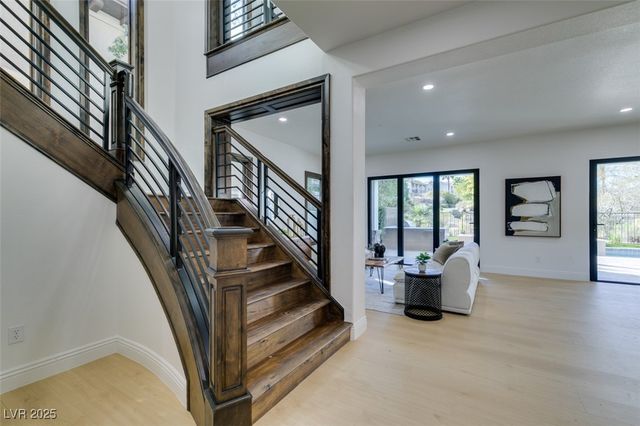 2215 Alcova Ridge Drive, Las Vegas, NV 89135