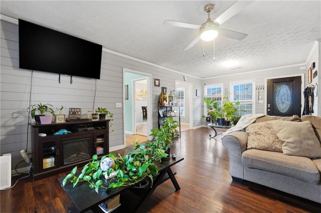 93 Gloster Road SW, Lawrenceville, GA 30044