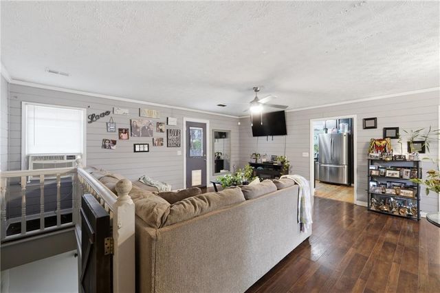 93 Gloster Road SW, Lawrenceville, GA 30044