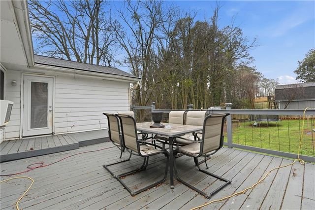 93 Gloster Road SW, Lawrenceville, GA 30044