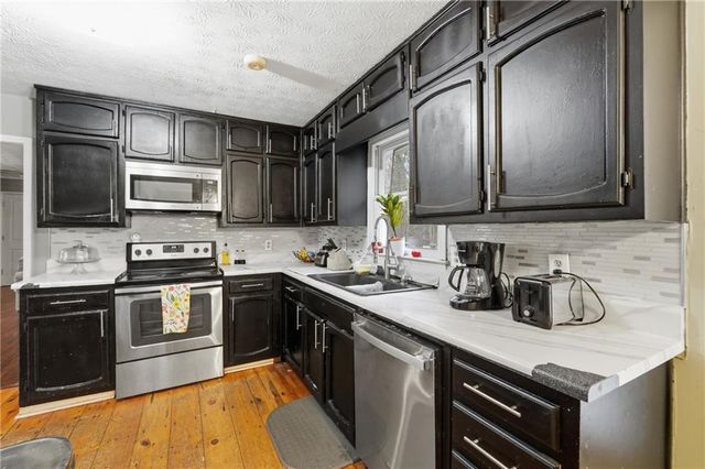 93 Gloster Road SW, Lawrenceville, GA 30044