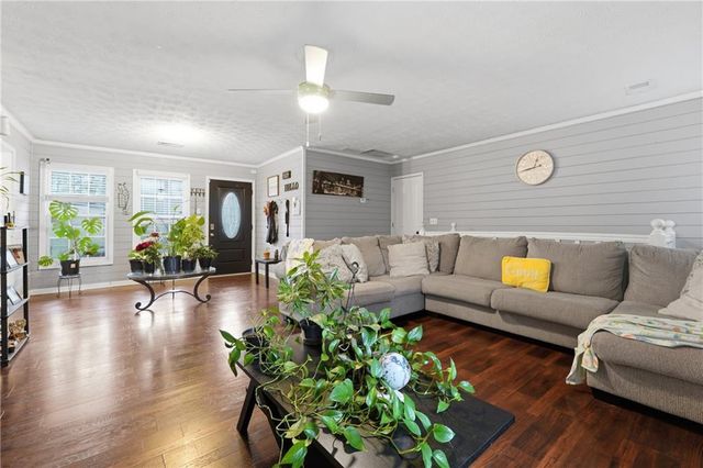 93 Gloster Road SW, Lawrenceville, GA 30044