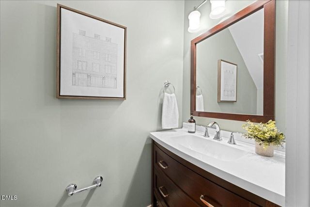 421 Edgepine Drive, Holly Springs, NC 27540