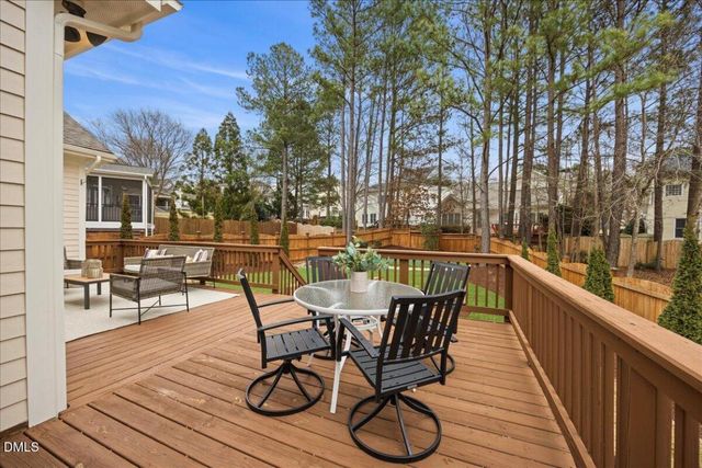 421 Edgepine Drive, Holly Springs, NC 27540