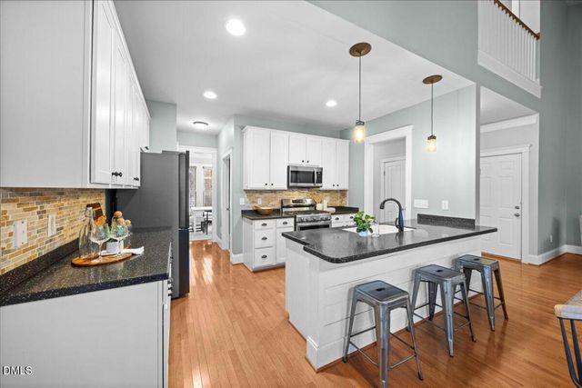 421 Edgepine Drive, Holly Springs, NC 27540