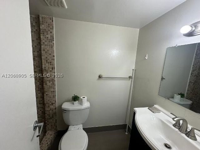 1805 Sans Souci Blvd 303, North Miami, FL 33181
