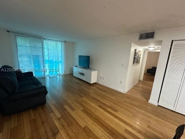 1805 Sans Souci Blvd 303, North Miami, FL 33181