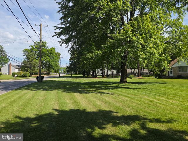 305 BOWLEYS QUARTERS RD, Middle River, MD 21220