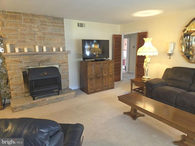 305 BOWLEYS QUARTERS RD, Middle River, MD 21220