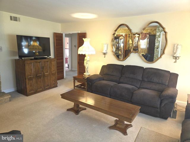 305 BOWLEYS QUARTERS RD, Middle River, MD 21220