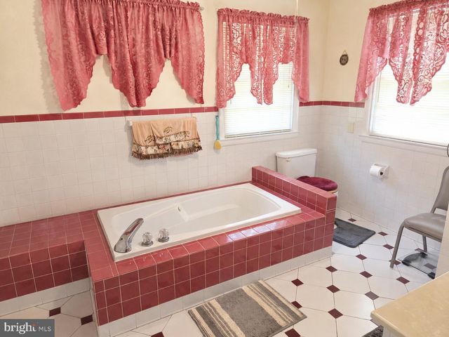 305 BOWLEYS QUARTERS RD, Middle River, MD 21220