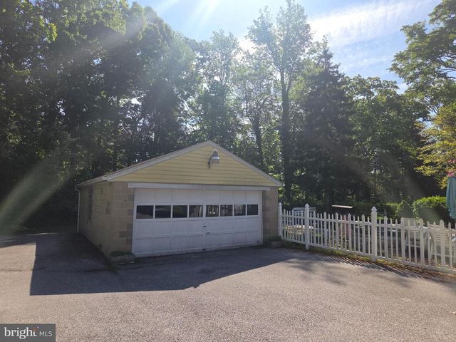 305 BOWLEYS QUARTERS RD, Middle River, MD 21220