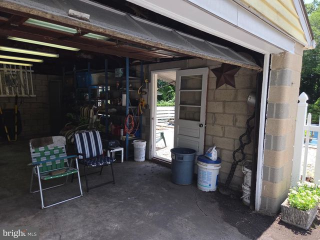 305 BOWLEYS QUARTERS RD, Middle River, MD 21220