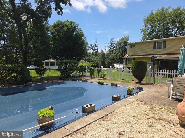 305 BOWLEYS QUARTERS RD, Middle River, MD 21220