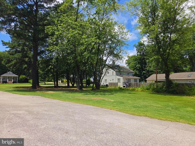 305 BOWLEYS QUARTERS RD, Middle River, MD 21220