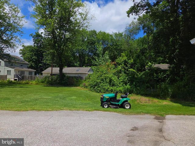 305 BOWLEYS QUARTERS RD, Middle River, MD 21220