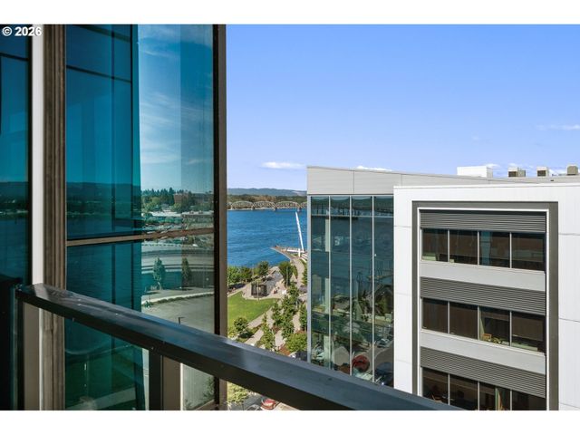 590 WATERFRONT Way 901, Vancouver, WA 98660