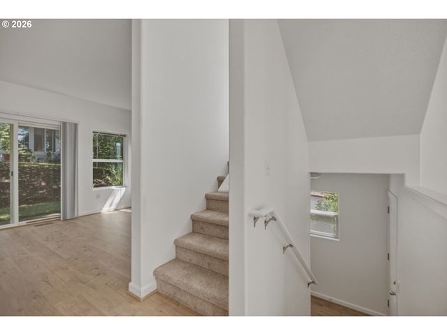 14771 Sw BEARD Rd 104, Beaverton, OR 97007