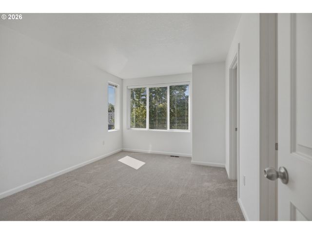 14771 Sw BEARD Rd 104, Beaverton, OR 97007