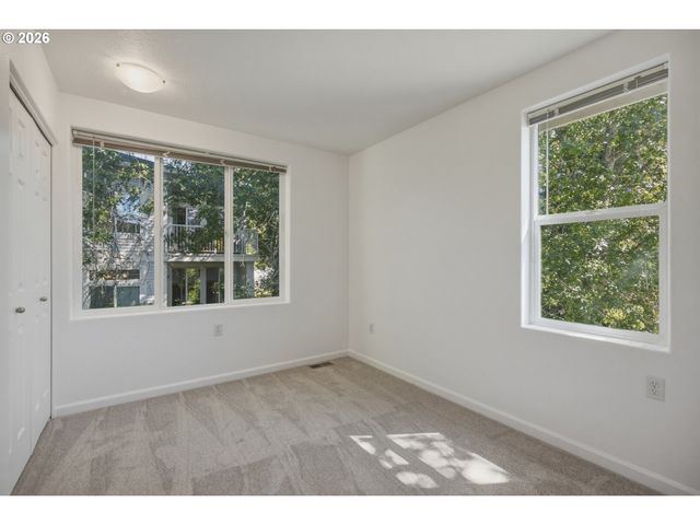 14771 Sw BEARD Rd 104, Beaverton, OR 97007