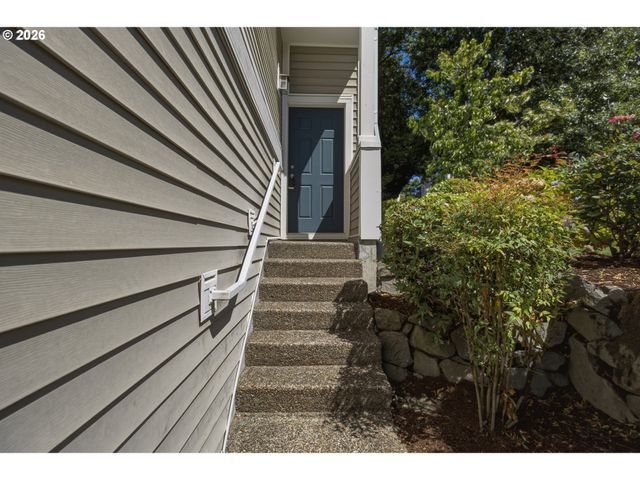 14771 Sw BEARD Rd 104, Beaverton, OR 97007