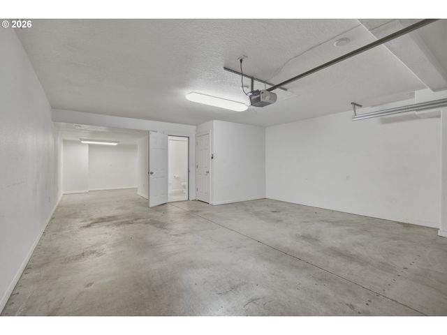 14771 Sw BEARD Rd 104, Beaverton, OR 97007